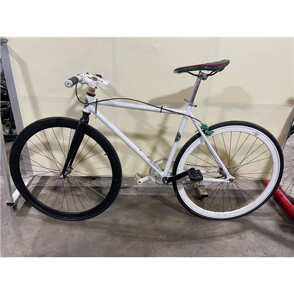 WHITE NO NAME SINGLE SPEED FIXED GEAR ROAD BIKE