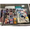 Image 2 : LOT OF ASSORTED COLLECTIBLE PLAYERS PHOTO & HOCKEY CARDS WITH SIGNATURE