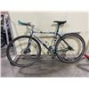 Image 1 : GREEN NO NAME SINGLE SPEED FIXED GEAR ROAD BIKE WITH FRONT DISC BRAKE