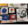 Image 2 : LOT OF ASSORTED WIRELESS MINI SPEAKERS, EARBUDS & HEADPHONES