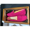 Image 2 : 4 PAIRS OF ASSORTED BRAND/ SIZE WOMEN SHOES