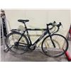 Image 2 : CCM PRESTO GREY 21 SPEED ROAD BIKE