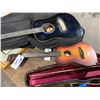 Image 3 : HUNTINGTON NAVY BLUE GUITAR, FIRST ACT DISCOVERY CHILDRENS GUITAR, A