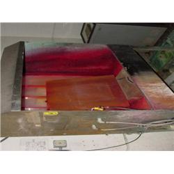 LOT - 2 WASH RACKS, 1 WORK TABLE