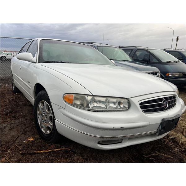 1999 Buick Regal Base