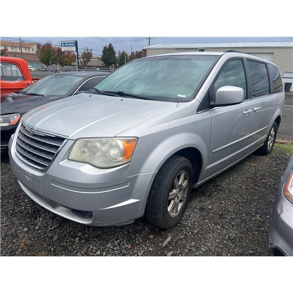 2008 Chrysler Town & Country Touring