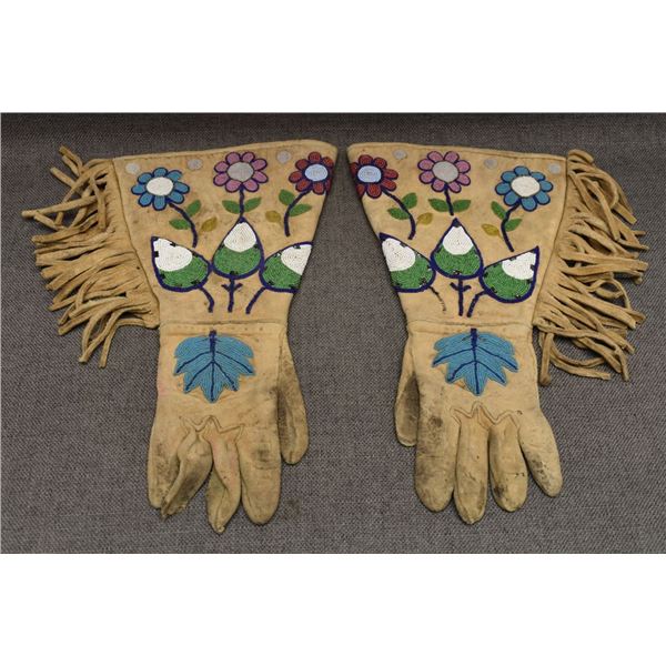 PLAINS INDIAN BEADED GAUNTLETS