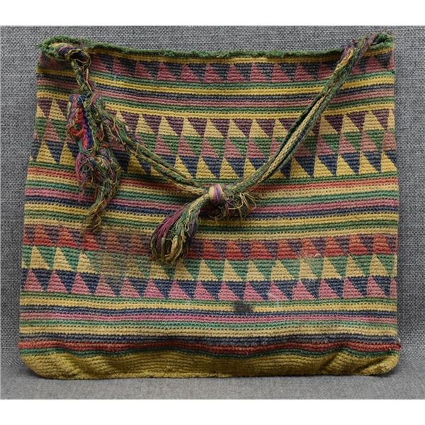 NEZ PERCE INDIAN HAND WOVEN PURSE