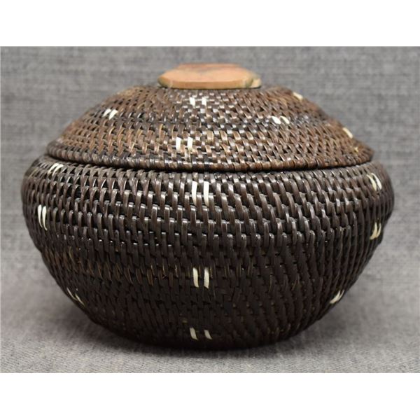 INUPIAQ BALEEN BASKET (ABE SIMMONDS)