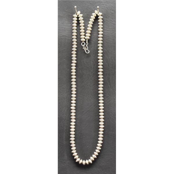 NAVAJO  INDIAN NECKLACE