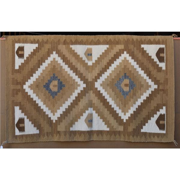 NAVAJO INDIAN TEXTILE