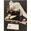Image 1 : Western Boutique Gift Basket