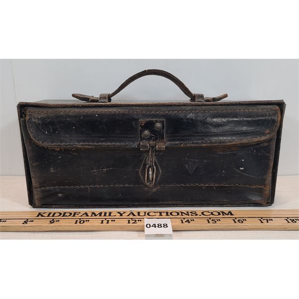 WWII BRITISH DISPATCH RIDERS TOOL / DOCUMENT BOX