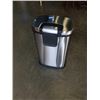 Image 9 : BRAND NEW SEALED STAINLESS SOFT CLOSE TRASH CAN, 50 LITRE, 13 GAL, REMOVABLE LINER