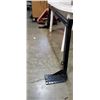 Image 3 : BLACK STEEL TRUCK HEAD ACHE RACK