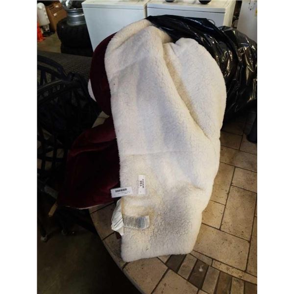 KINGSIZE UGG FLEECE BLANKET