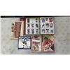 Image 2 : BINDER OF UPPER DECK HOCKEY CARDS AND HOCKEY MAGAZINES