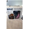 Image 2 : 3 PAIRS OF BANZ HEAR NO BLARE EARMUFFS