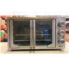 Image 2 : OSTER STAINLESS TOTASTER OVEN AND SHOWTIME ROTISSERIE