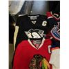 Image 3 : 4 KIDS NHL HOCKEY JERSEYS