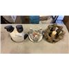 Image 3 : LOT OF OWL STATUES, FRIENDSHIP CIRCLE, PANDA COOKIE JAR AND MORE