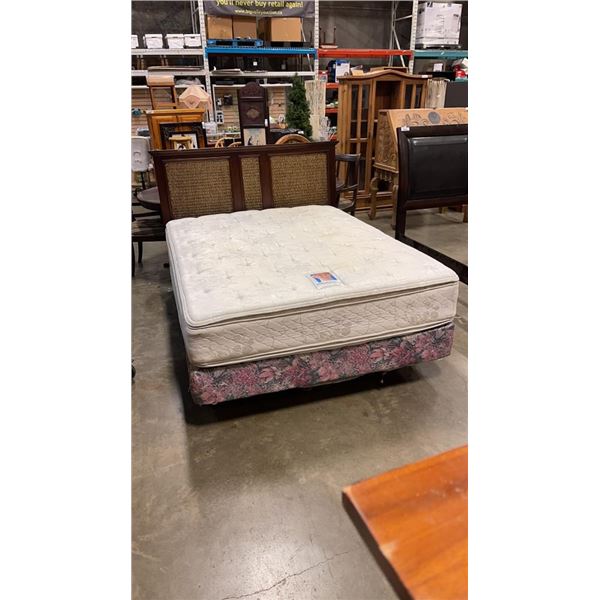 COMPLETE QUEENSIZE BED, HEADBOARD, ROLLERFRAME, AND BOX AND MATTRESS