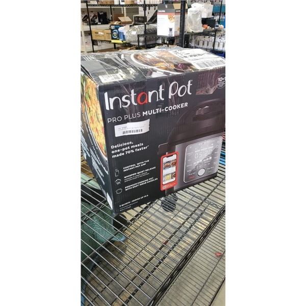 INSTANT POT PLUS 7 IN 1 MULTI COOKER TESTED AND WORKING - RETAIL $139