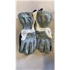 Image 2 : DAKINE SIZE SMALL LADIES JACKET AND BLACK DIAMOND WINTER GLOVES