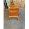 Image 1 : SET OF 3 NESTING TABLES