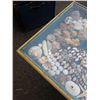 Image 11 : VINTAGE SHADOW BOX HALL TABLE, WITH SHELL DECOR, GLASS NEEDS TO BE REPLACED