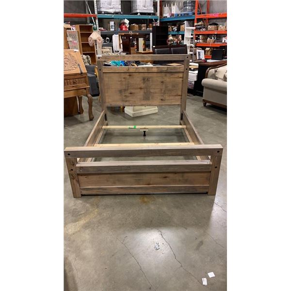 WOODWORKS "HARTLEY BAY" QUEEN SIZE BEDFRAME  - CANADIAN BUILT, WEATHERED GREY STAIN , EXCELLENT COND