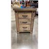 Image 2 : PAIR OF WOODWORKS "HARTLEY BAY" 3 DRAWER NIGHTSTANDS - CANADIAN BUILT, WEATHERED GREY STAIN, EXCELLE