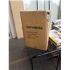 Image 2 : AS NEW SAMSONITE 3PC OLIVE GREEN LUGGAGE SET - RETAIL $899