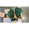 Image 1 : 4.5FT PRE LIT CHRISTMAS TREE