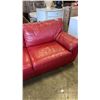 Image 3 : ASHLEYS FURNITURE RED LEATHER SOFA BED