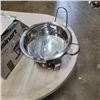 Image 3 : CUISINART STAINLESS 4QT CHAFING DISH