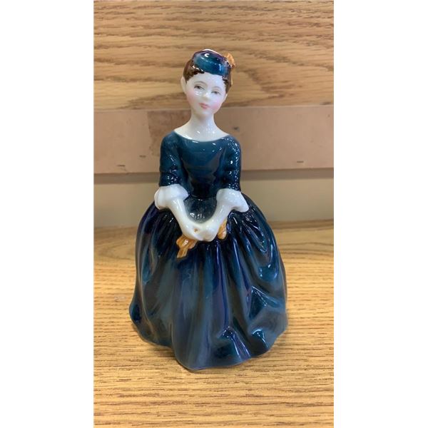 ROYAL DOULTON CHERIE FIGURINE, GOOD CONITION, NO CHIPS OR CRACKS, 6 INCH TALL