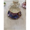 Image 9 : LOT OF 6 ANTIQUE CUP AND SAUCER SETS