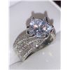 Image 2 : Ladies 1.0 Carat Brilliant Cut Solitaire Shank Style Cluster Band engagement Ring