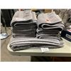Image 2 : Lot of Grey Towels