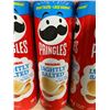 Image 2 : Pringles Original Lightly Salted Chips 9 x 148g