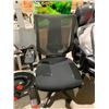 Image 1 : Mesh Back Adjustable, Rolling Office Chair