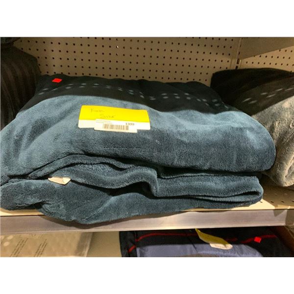 Calvin Klein 100% Polyester Ultra Plush, King Size Bed Blanket - Blue