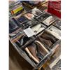Image 1 : Pallet #182 - 50 Pares de Tenis/Zapatos/Botas