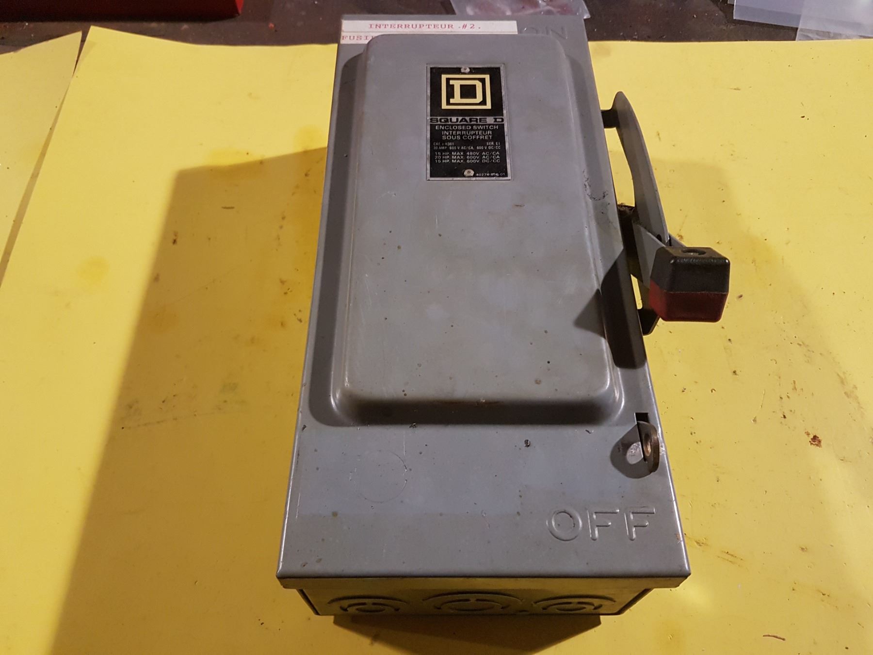 SQUARE D Cutter 30amp 600v - Atelier STCG inc