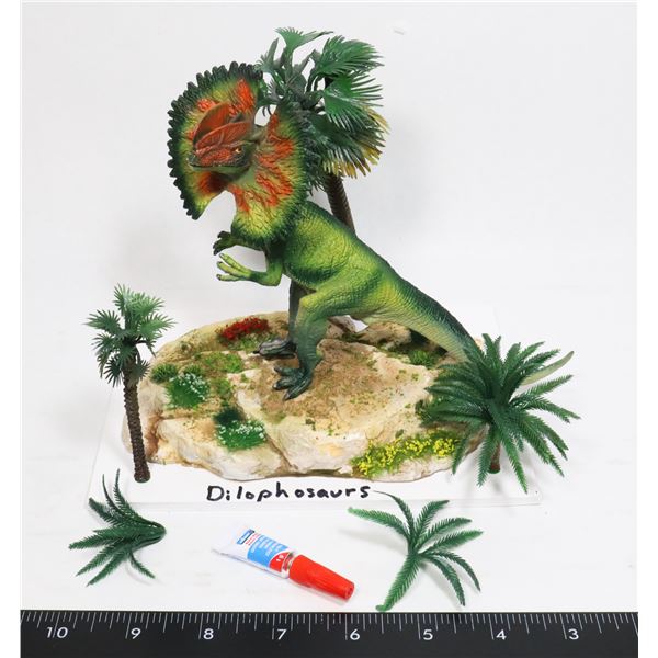 DILOPHOSAURUS DIORAMA SOME ASSEMBLY REQUIRED