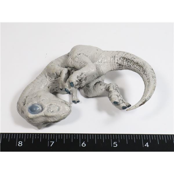 PLASTIC FOSSILIZED DINOSAUR EMBRYO-PARCIL EGG