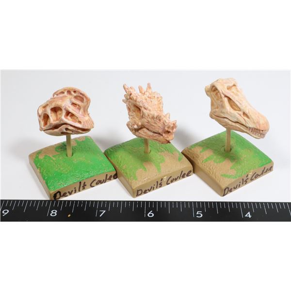 DIPLODACUS, OVIRAPTOR, AND DRACOREX PLASTIC