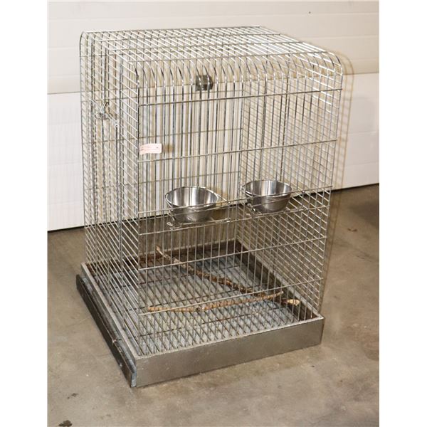 LARGE BIRDCAGE ON WOOD STAND