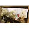 Image 1 : BOX OF ASSORTED CHRISTMAS DECORATIONS